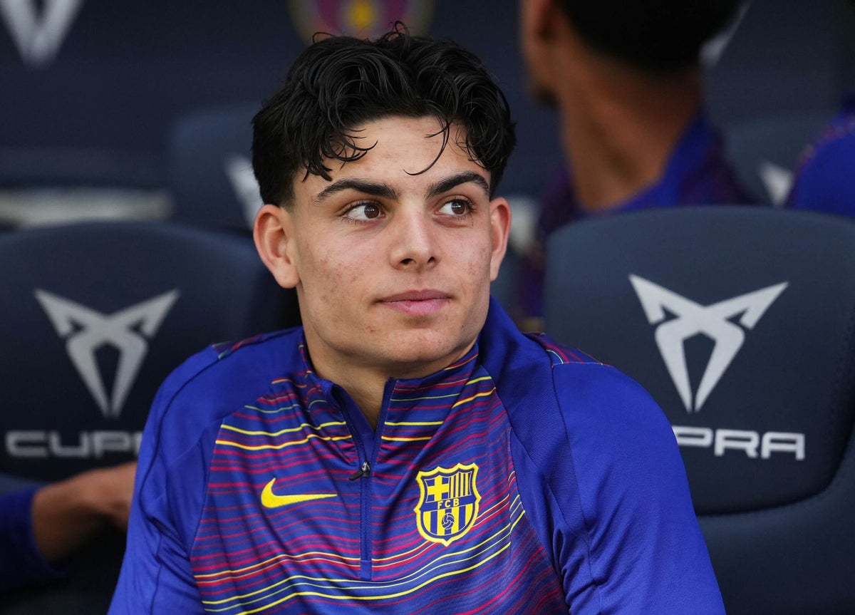 Tânărul Xavi Espart, vedeta neașteptată a Barcelonei în Champions League Barcelona a avut parte de o surpriză plăcută în meciul cu Newcastle din optimile Champions League, când un jucător de numai 18 ani a intrat pe teren și a impresionat încă din primele minute