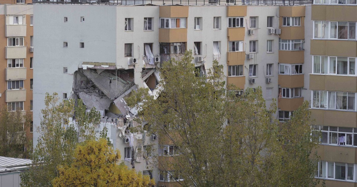 Primăria Sectorului 5 a emis autorizația de construire pentru consolidarea și sigilarea blocului situat pe strada Vicina, din cartierul Rahova, afectat grav de explozia din 17 octombrie