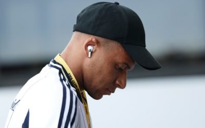Real Madrid a făcut o solicitare surprinzătoare către Kylian Mbappe: “Operație sau nimic” Un nou episod tensionat în saga transferurilor se scrie în aceste zile pe scena fotbalistică internațională