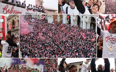 Nebunie în Italia: peste 30.000 de spectatori au ieșit în stradă pentru a celebra promovarea unui club de fotbal după o absență de peste două decenii