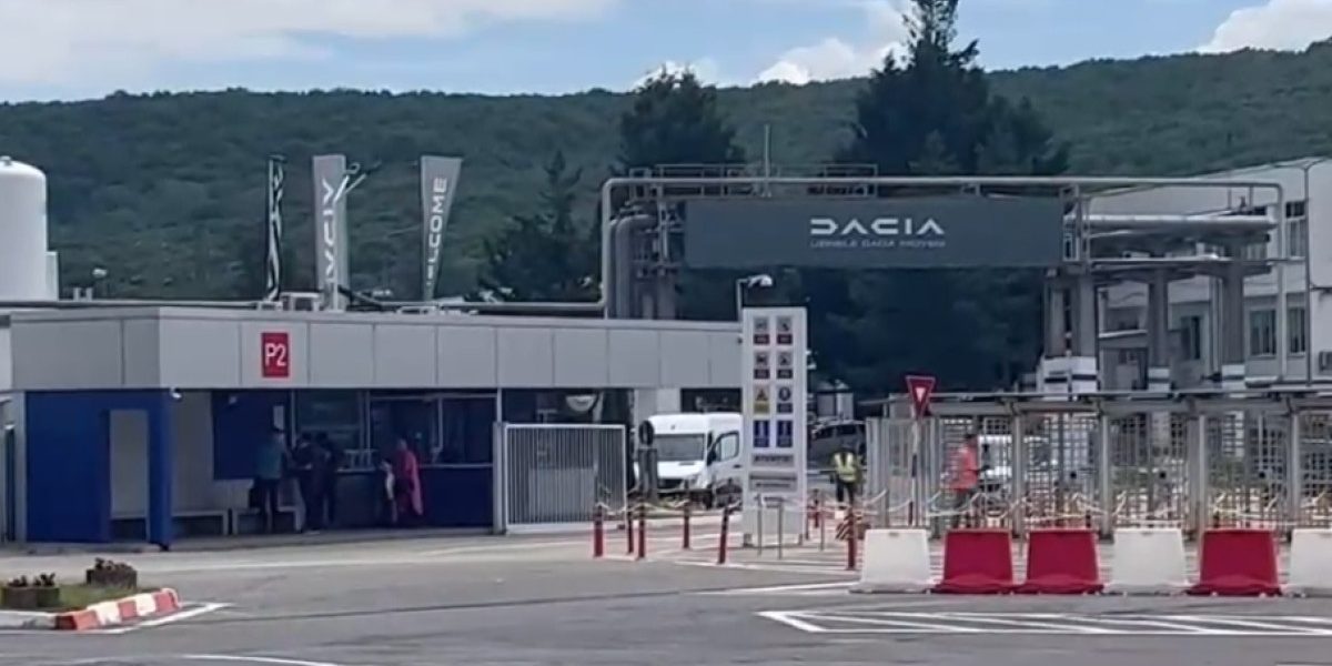 Reducerile de capacități de producție ale multinaționalelor din România, cauzate de măsuri fiscale discutate intens în ultimele luni, ridică semne de întrebare asupra capacității economice a țării de a susține creșterea și investițiile