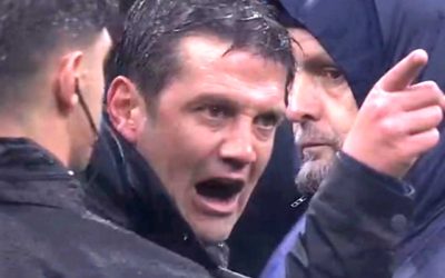 „Două cuvinte!” – acest scurt, însă dureros, mesaj adresat de Cristian Chivu arbitrului Pairetto după ce a fost eliminat în meciul dintre Inter Milano și Atalanta Bergamasca, a devenit rapid subiectul principal din peisajul fotbalului italian