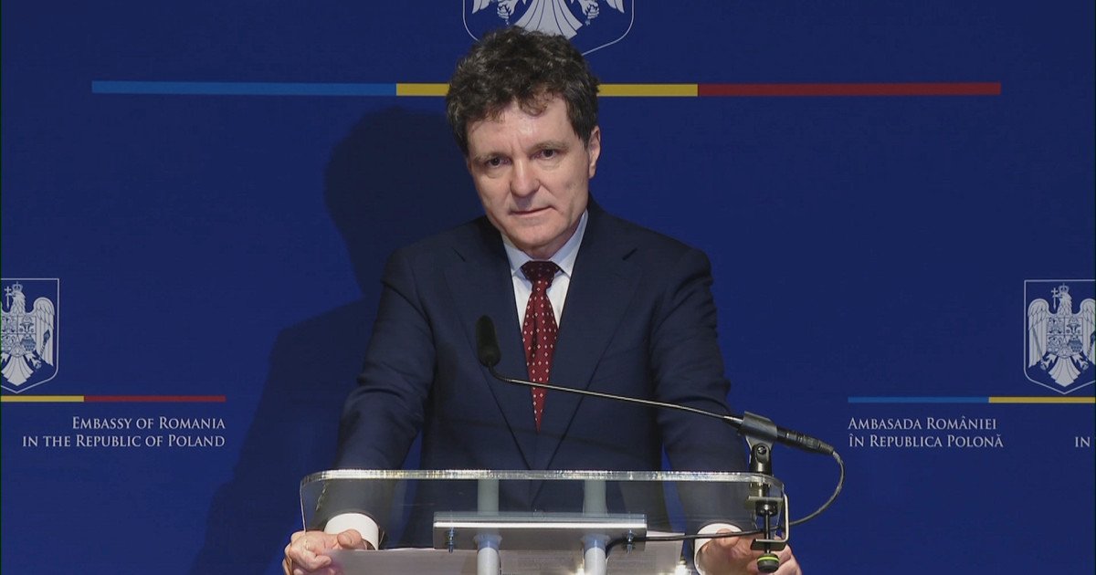 Președintele României, Nicușor Dan, a declarat joi, într-o conferință de presă susținută la Ambasada României din Varșovia, că în prezent nu poate oferi un răspuns clar cu privire la posibilitatea alocării unor sume suplimentare pentru pensionari sau alte categorii vulnerabile în bugetul de stat