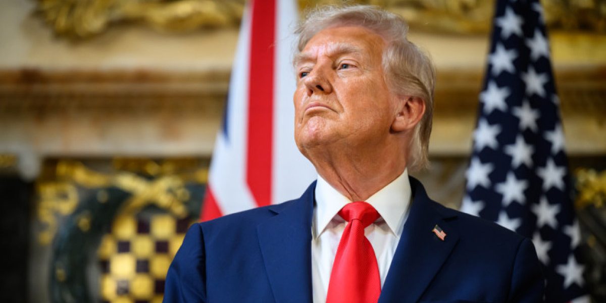 Administrația Biden propune un cadru legislativ uniform pentru reglementarea inteligenței artificiale, în încercarea de a stabili reguli clare și sigure pentru această tehnologie în plină expansiune