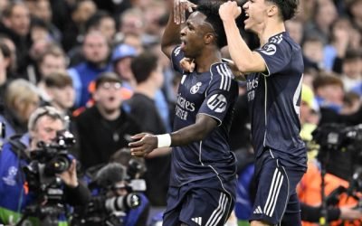 Vinicius Jr. a fost protagonistul unei seara memorabile în duelul dintre Real Madrid și Manchester City, în prima manșă a semifinalelor Champions League, terminată cu victoria oaspeților, scor 2-1. Cu toate că a marcate un gol spectaculos și a fost una dintre cele mai periculoase prezențe pe teren, tânărul brazilian a ales să nu execute penalty-ul câștigător, gest ce a stârnit admirație în rândul coechipierilor și fanilor. Un moment plin de simbolism și respect reciproc, care a ilustrat maturitatea și valorile ce însoțesc fenomenul Vinicius Jr