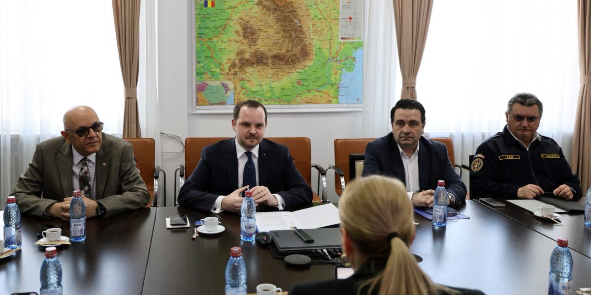 Miniștrii români ai Sănătății intensifică colaborarea cu partenerii internaționali pentru consolidarea sistemului medical național Într-un context marcat de presiuni crescute asupra sistemului de sănătate, autoritățile române caută soluții pentru a răspunde cât mai eficient crizei sanitare actuale și viitoare