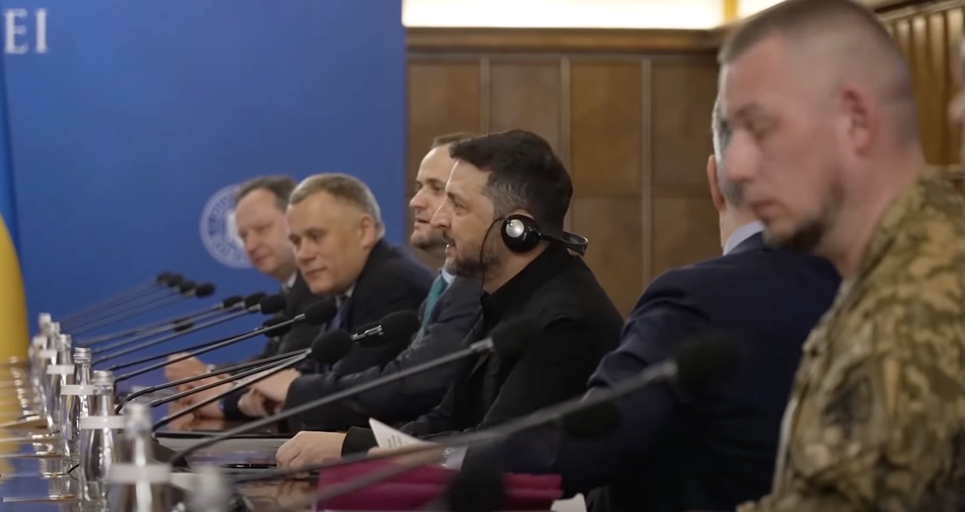 Ucraina își întărește prezența militară în România: vizită la Baza 86 Aeriană de la Borcea Ucraina a intensificat colaborarea de securitate cu România printr-o vizită oficială efectuată joi de liderii de la Kiev, solidificând astfel parteneriatul strategic în contextul războiului desfășurat pe teritoriul vecin
