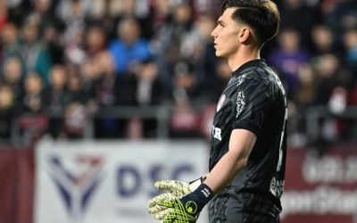 Un jucător român de perspectivă ar putea face pasul majore în carieră, fiind convocat pentru primul său meci al naționalei de seniori, în cadrul barajului decisiv pentru calificarea la Cupa Mondială din Qatar