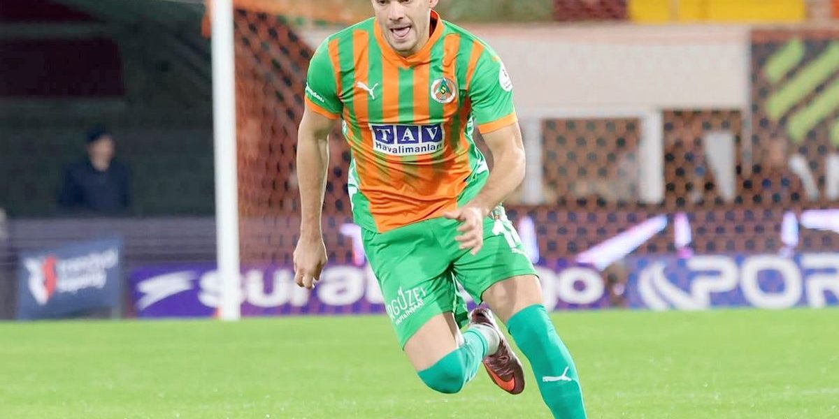 Alanyaspor și Genclerbirligi remizează în derby-ul turcesc, într-un meci fără goluri Alanyaspor și Genclerbirligi au încheiat egal, scor 0-0, într-un duel extrem de echilibrat din Super Lig, disputat azi, pe terenul formației din Alanya