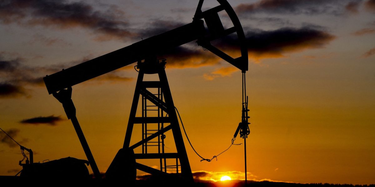 Kuwait Petroleum Corporation anunță reducerea semnificativă a producției de petrol, ca urmare a tensiunilor crescute în regiunea Orientului Mijlociu