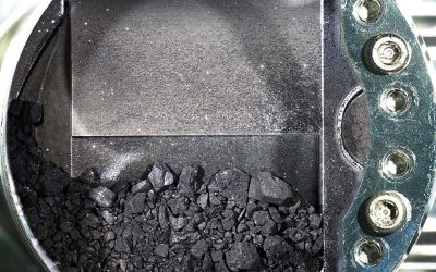 Probele prelevate de pe asteroidul Ryugu au adus în prim-plan o descoperire șocantă: acestea conțin toate bazele ADN-ului și ARN-ului, sugerând că elementele fundamentale ale vieții sunt mult mai răspândite în Sistemul Solar decât se credea anterior