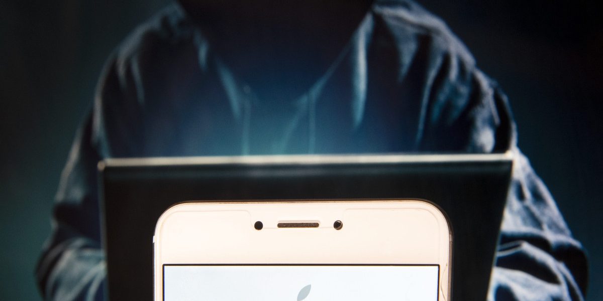 Un nou val de amenințări cibernetice a fost descoperit în ultimele săptămâni, când specialiștii în securitate au identificat un program spion extrem de sofisticat, capabil să penetreze și să fure informații din milioane de telefoane inteligente