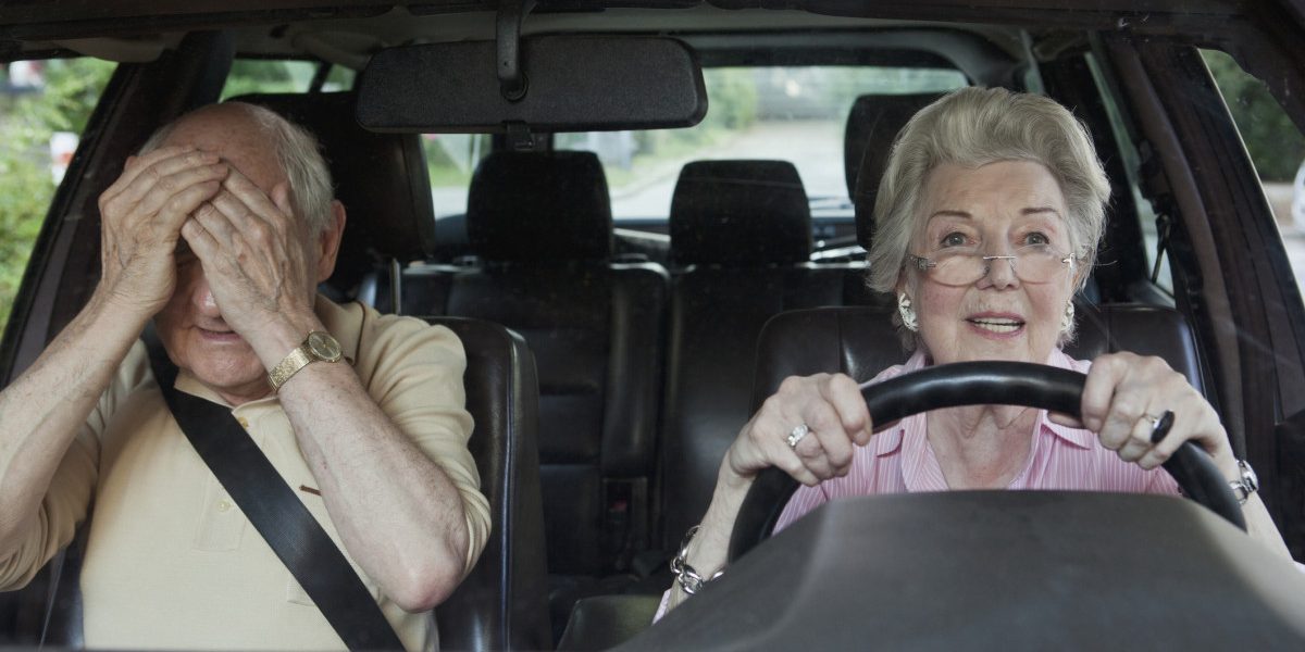 Femeile conduc mai prudent decât bărbații? Concluziile unui studiu internațional și datele recente din țară indică clar această tendință