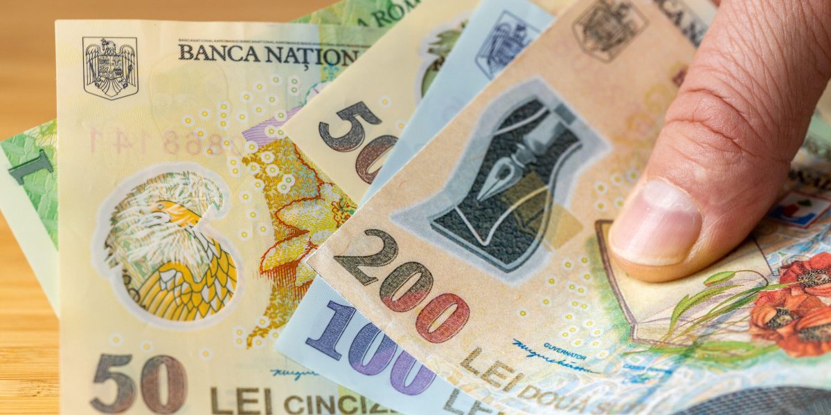 Guvernul României a decis joi, 12 martie, să majoreze nivelul salariului de bază minim brut pe țară garantat în plată, începând cu 1 iulie 2026