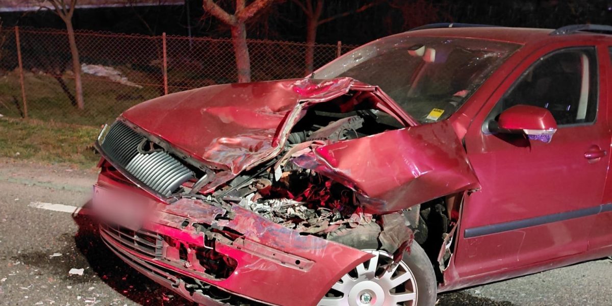 Tragedie în inima Clujului: doi morți într-un accident rutier violent Un accident grav de circulație soldat cu pierderi de vieți a avut loc în această dimineață pe o arteră intens circulată din Cluj-Napoca