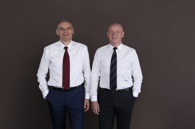 Grupul Pavăl Holding, cunoscut mai ales pentru succesul său în sectorul retail prin rețeaua Dedeman, își extinde din ce în ce mai mult investițiile în domeniul energiei din surse regenerabile, într-o strategie de diversificare și responsabilitate ecologică
