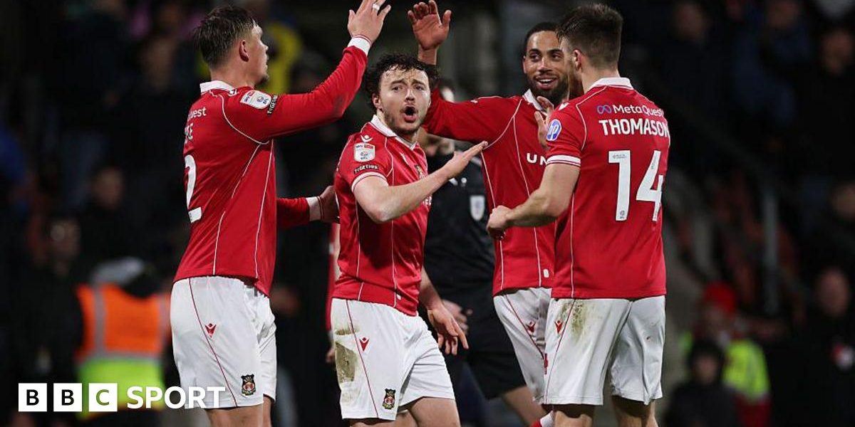 Wrexham înving Swansea și se apropie de play-off-uri