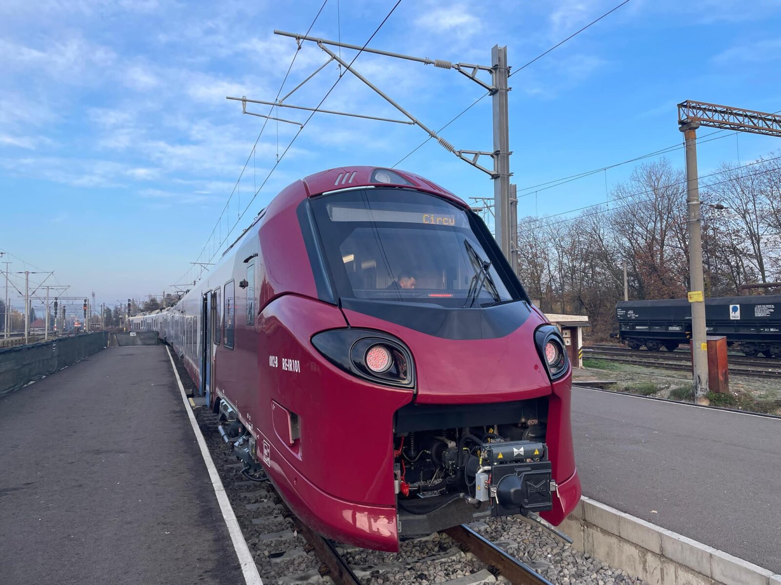CFR Călători anunță lansarea unei noi rute între Gara de Nord și Timișoara, o inițiativă menită să modernizeze serviciile de transport feroviar din România și să ofere pasagerilor o alternativă rapidă și confortabilă pentru traseul care leagă capitala de cel mai important oraș din vestul țării
