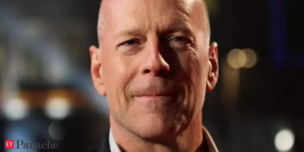 Bruce Willis, actorul cunoscut pentru rolurile sale emblematice din filme de acțiune precum seria Die Hard, a devenit recent subiectul unor discuții mai puțin despre filme și mai mult despre mesajul său despre încredere în sine