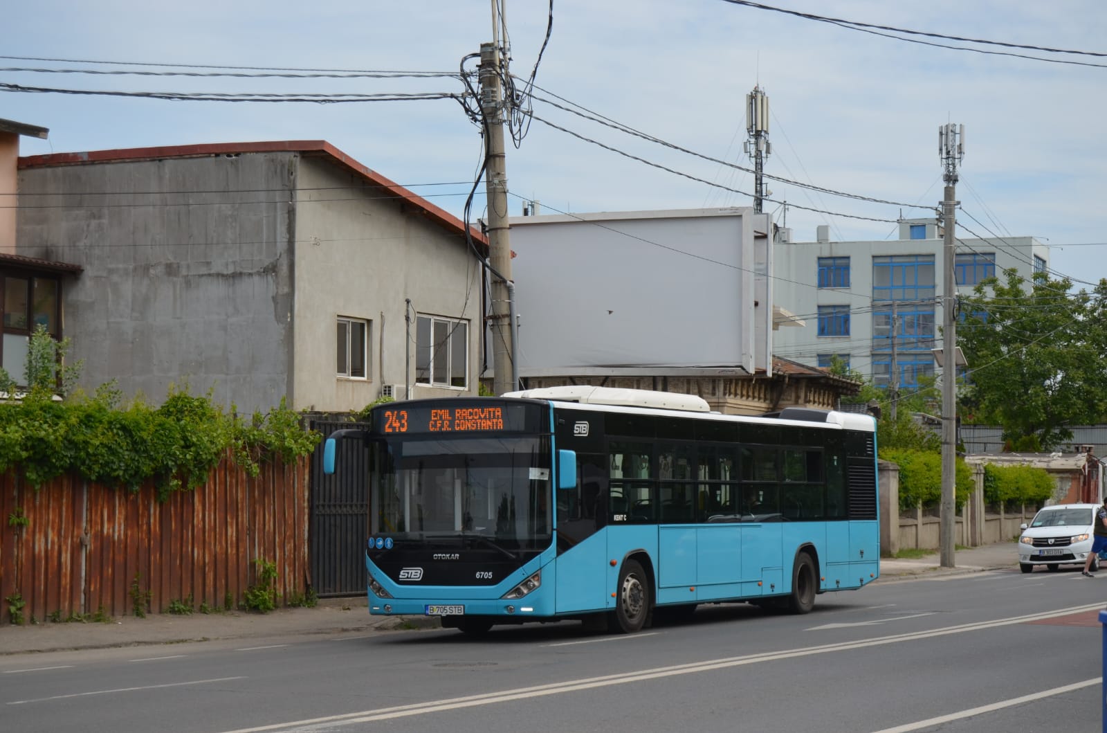Restricții temporare de circulație în zona Apărătorii Patriei pentru montarea grinzilor pe pasajul rutier În vederea continuării lucrărilor de modernizare a infrastructurii de transport din capitală, autoritățile anunță restricții de circulație în zona Apărătorii Patriei, ce vor fi în vigoare în zilele de 20 și 21 martie