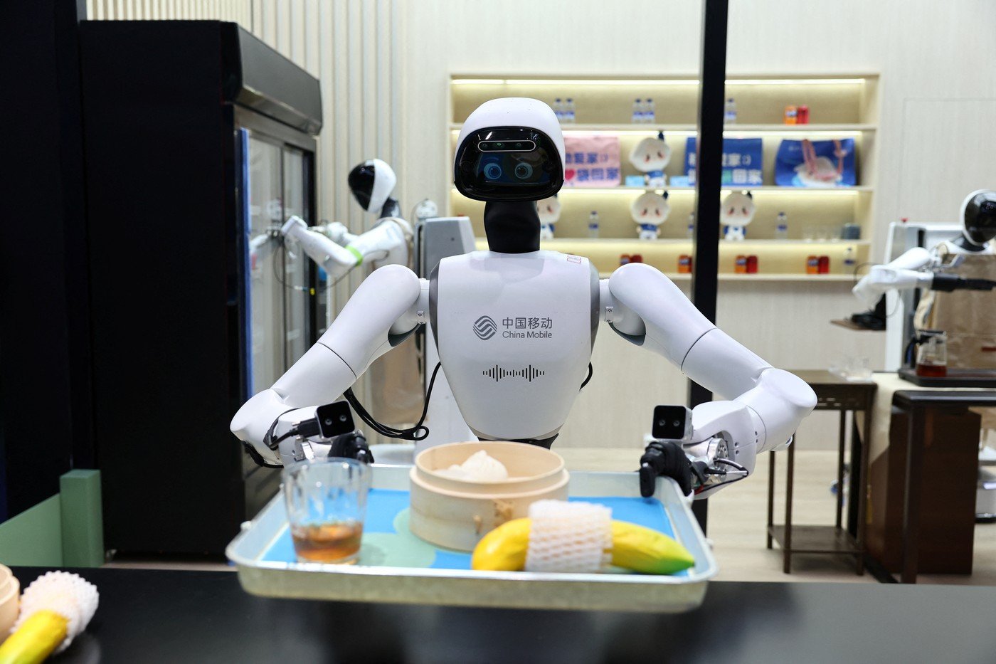 Automatizarea industriei alimentare, promovată adesea ca un avantaj pentru creșterea eficienței și reducerea costurilor, se dovedește, în realitate, a aduce cu sine probleme neașteptate