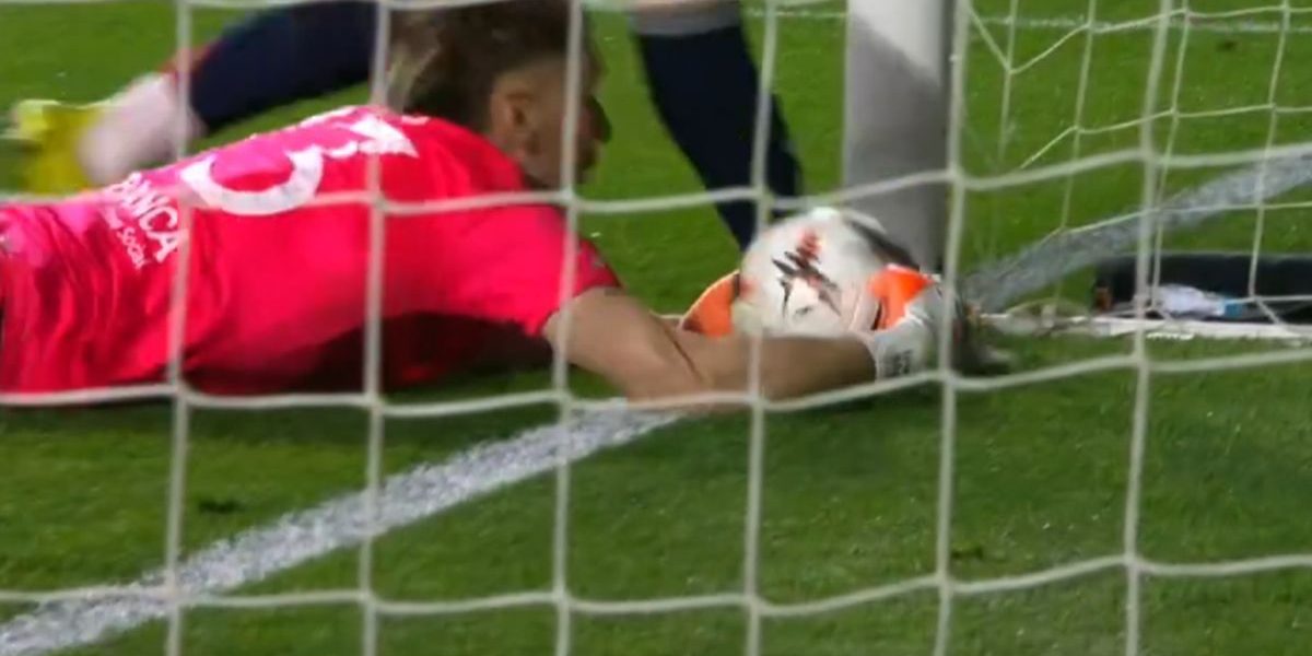 Celta Vigo și Lyon au terminat la egalitate, scor 1-1, în manșa tur a optimilor din Europa League, într-un meci în care ambele echipe și-au trecut în cont gafe notabile, dar și faze de mare spectacol