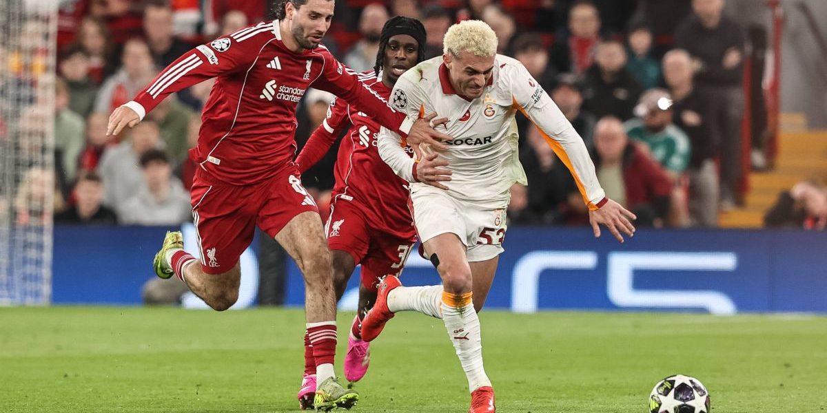 Liverpool și Galatasaray au făcut, în această seară, un nou pas în cursa pentru calificarea în sferturile de finală ale Ligii Campionilor, într-un meci incendiar disputat pe stadionul „Anfield”