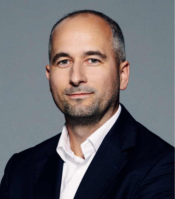 Enterprise Investors face o investiție record de 20 de milioane de euro în sectorul sălilor de fitness din România, marcând prima achiziție majoră a fondului pe plan local în ultimul deceniu Unul dintre cei mai activi și influenți investitori străini din România, firma poloneză Enterprise Investors, anunță o mutare semnificativă pe piața românească a fitness-ului