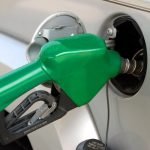 Prețurile carburanților în România, în centrul atenției: guvernul analizează măsuri pentru stabilizare Guvernul român este în alertă în fața creșterii neprevăzute a prețurilor la carburanți, o problemă care a început să afecteze din ce în ce mai mult buzunarele consumatorilor, dar și stabilitatea economică