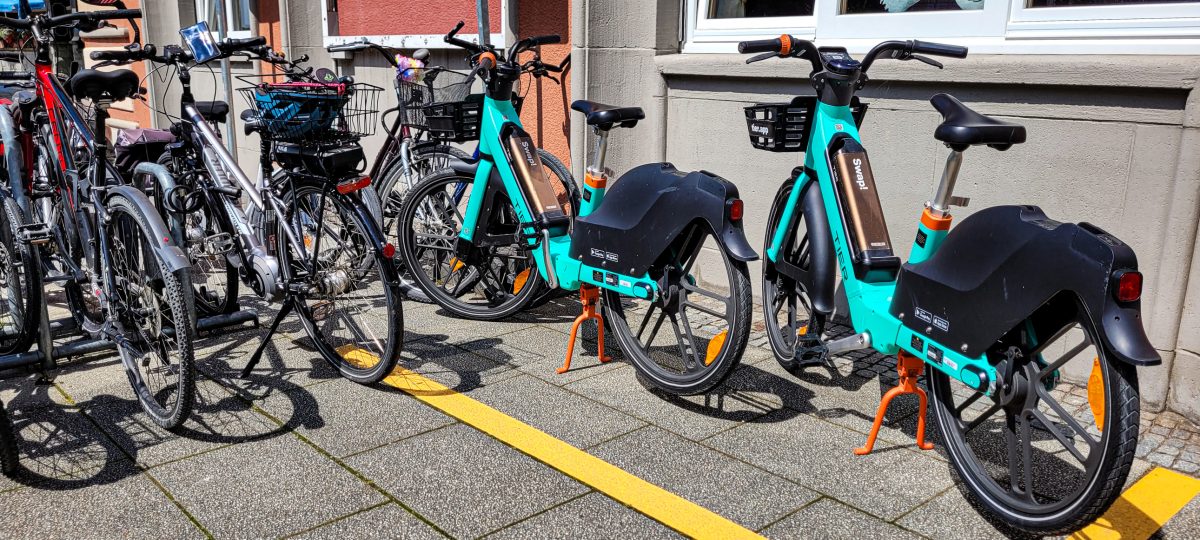 ADR Vest lansează o nouă șansă pentru startup-urile inovatoare din domeniul mobilității urbane Agenția pentru Dezvoltare Regională Vest (ADR Vest) a anunțat recent un nou apel de proiecte destinat startup-urilor cu soluții inovatoare pentru mobilitatea urbană, accentuând dezvoltarea și implementarea acestora în condiții reale