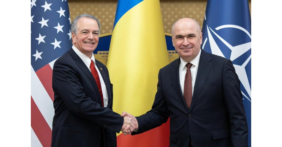 România dă semnal de sprijin pentru parteneriatul strategic cu SUA, marcat de prezența temporară a forțelor militare americane România întărește în aceste zile poziția sa geostrategică și reafirmă angajamentul față de parteneriatul cu Statele Unite, prin decizia de a disloca temporar echipamente militare și forțe americane pe teritoriul național