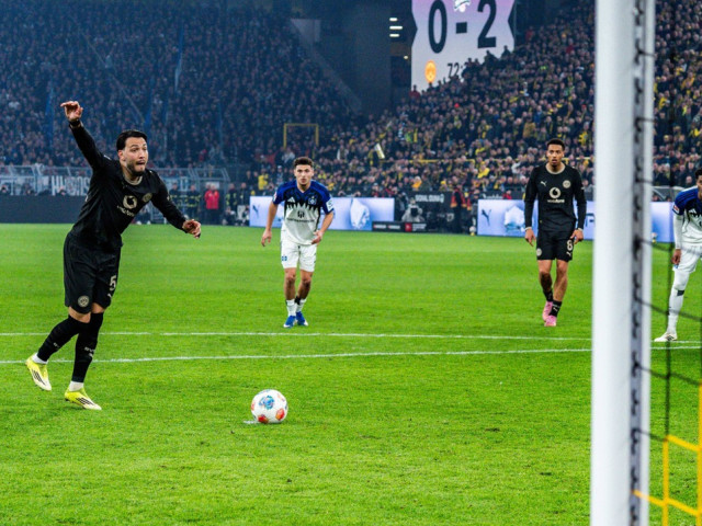 O revenire dramatică care intră direct în ancheta suporterilor și a celor pasionați de fotbal a marcat partida de weekend dintre două dintre cele mai titrate echipe din campionatul intern