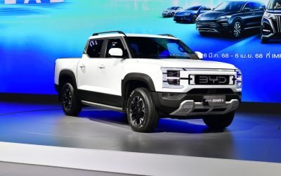 Camioanele electrice chinezești pătrund pe piața europeană cu prețuri sub nivelul mediu, amenințând hegemonia producătorilor tradiționali Piața europeană a vehiculelor comerciale electrice asistă la o schimbare majoră, odată cu intrarea în forță a producătorilor chinezi, care aduc pe piață camioane electrice cu prețuri cu până la 30% mai mici decât media europeană