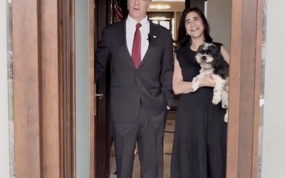 Ambasadorul SUA în România, Darryl Nirenberg, a sosit recent în capitala țării noastre, într-o vizită care subliniază intensificarea parteneriatului strategic dintre cele două state