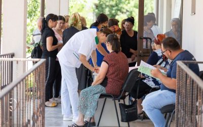 Campanie gratuită de evaluare a obezităţii în București, până pe 18 martie Până pe data de 18 martie, locuitorii Capitalei au ocazia de a beneficia de o serie de screening-uri gratuite pentru depistarea obezităţii, într-un demers menit să atragă atenția asupra unuia dintre cele mai mari factori de risc pentru sănătate