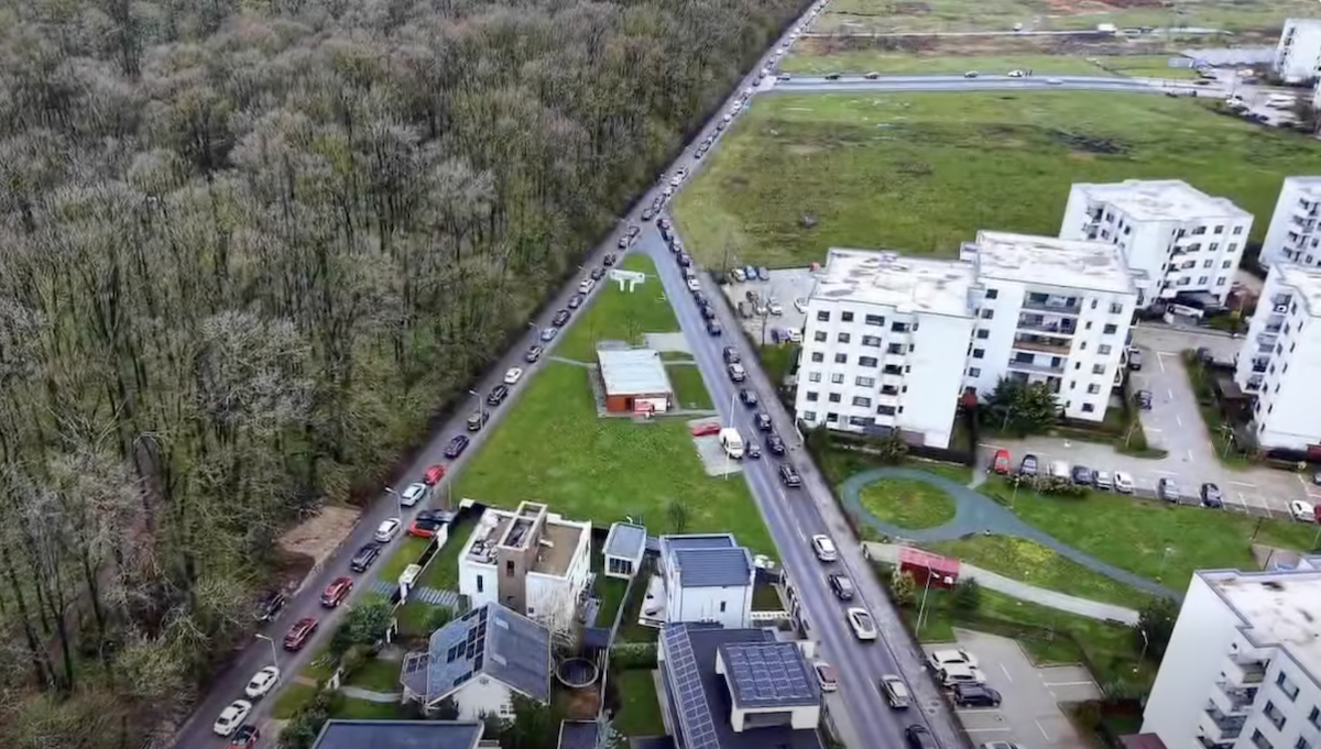 Câteva echipamente de monitorizare a traficului au fost furate din cartierul Greenfield din București, alimentând tensiuni și cereri din partea comunității pentru soluții rapide și eficiente