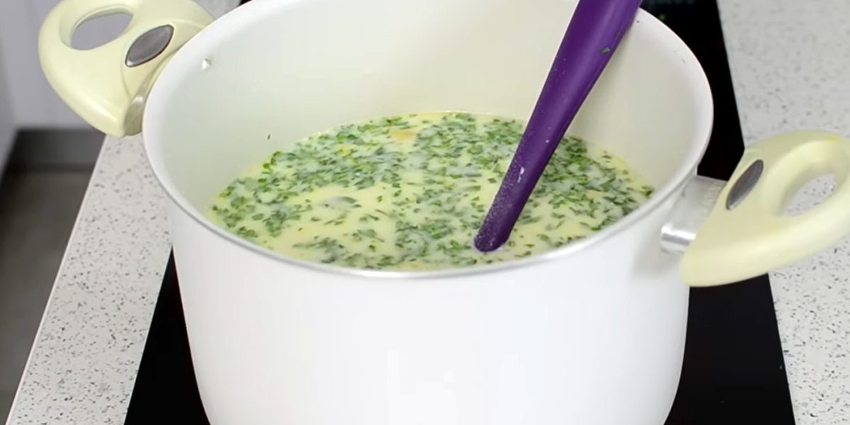 Ciorba rădăuțeană de post: o simfonie de gusturi pentru toate gusturile În mijlocul săptămânii, bucătăria românească se remarcă prin diversitate și tradiție, iar ciorba rădăuțeană a devenit una dintre cele mai iubite și căutate rețete