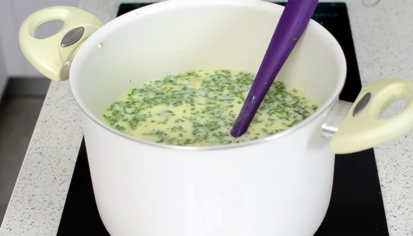 Ciorba rădăuțeană de post: o simfonie de gusturi pentru toate gusturile În mijlocul săptămânii, bucătăria românească se remarcă prin diversitate și tradiție, iar ciorba rădăuțeană a devenit una dintre cele mai iubite și căutate rețete