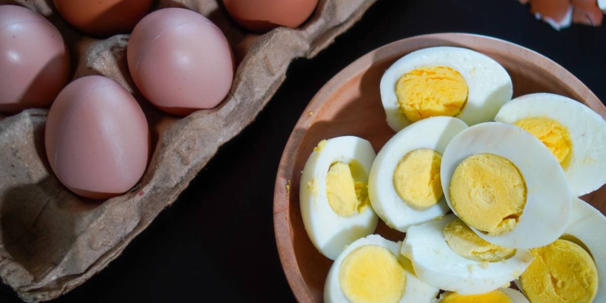 Trei alimente considerate principale „bombe pentru colesterol”