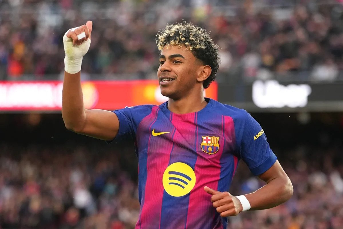 Lamine Yamal, tânărul atacant de 18 ani al Barcelonei, nu încetează să surprindă cu evoluțiile sale și a reușit să depășească recorduri stabilite de legende precum Lionel Messi în primele sale patru ani pe stadionul Camp Nou