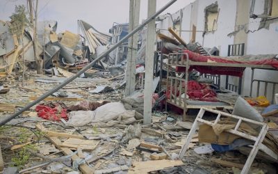 Cel puțin 400 de morți și 250 de răniți într-un atac aerian în Kabul, Pakistan neagă orice implicare Un atac aerian care a vizat un spital din Kabul a lăsat în urmă o tragedie de proporții, zeci de victime, iar cifrele total necunoscute – cel puțin 400 de morți și peste 250 de răniți – au zguduit comunitatea internațională