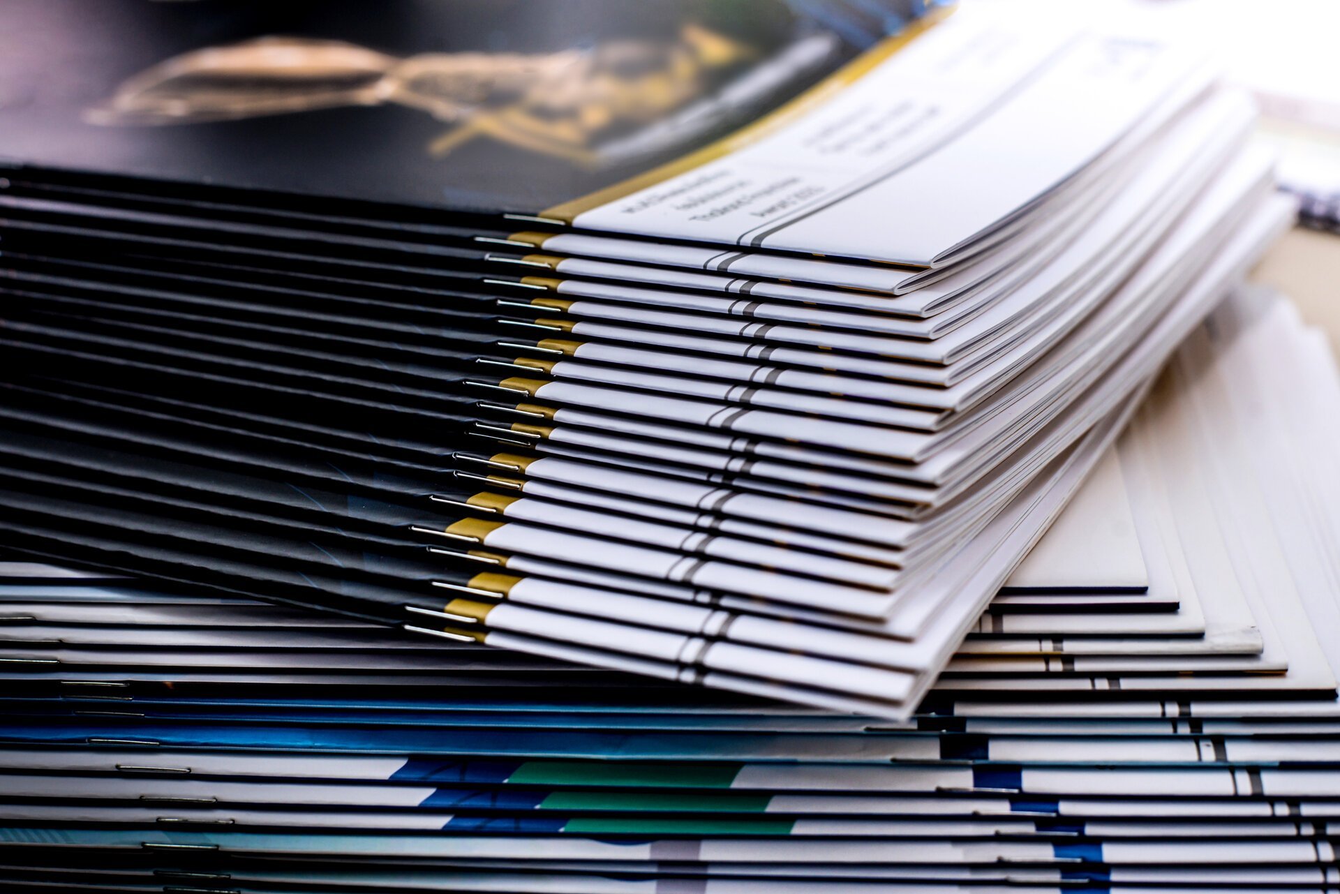 Un scenariu sumbru al șomajului în masă provocat de inteligența artificială a ieșit recent în centrul atenției și a agitat piețele globale, alimentând temeri despre un viitor în care tehnologia ar putea să-și ia peste noapte săbiile și să lase milioane de oameni fără locuri de muncă