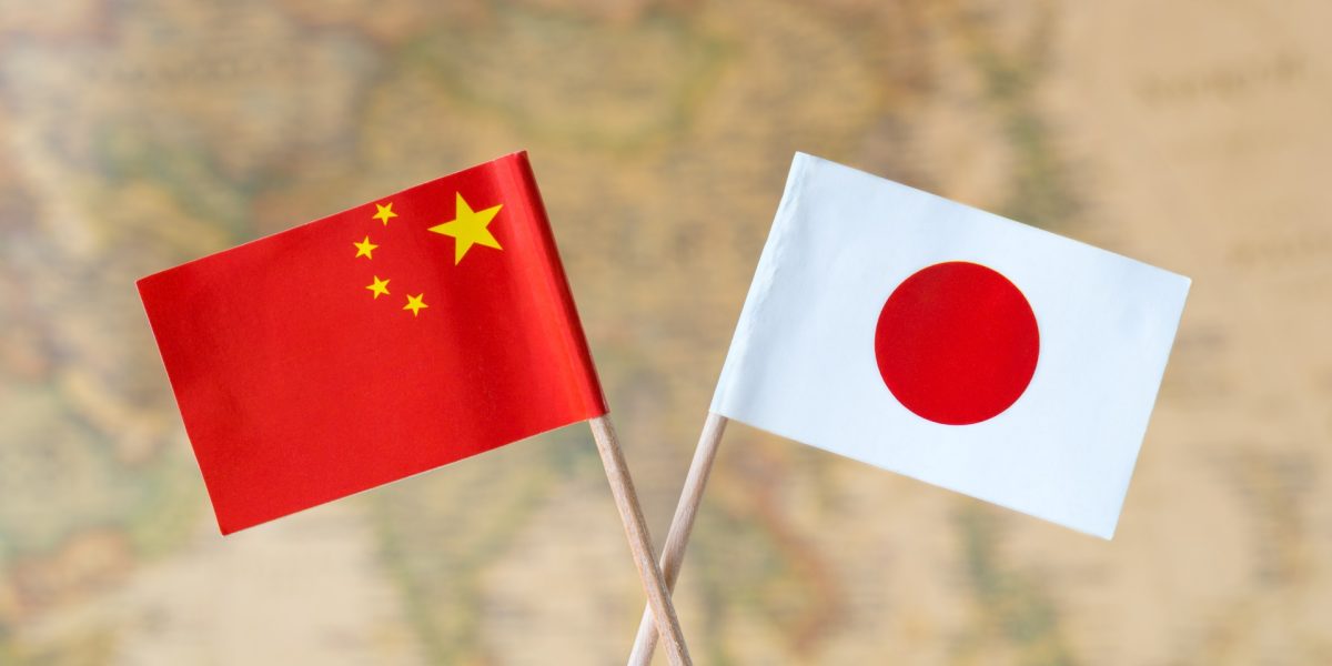 Guvernul japonez își ajustează politica de comunicare în ceea ce privește China, o decizie ce reflectă evoluțiile recente ale relațiilor bilaterale și tensiunile persistente din regiune