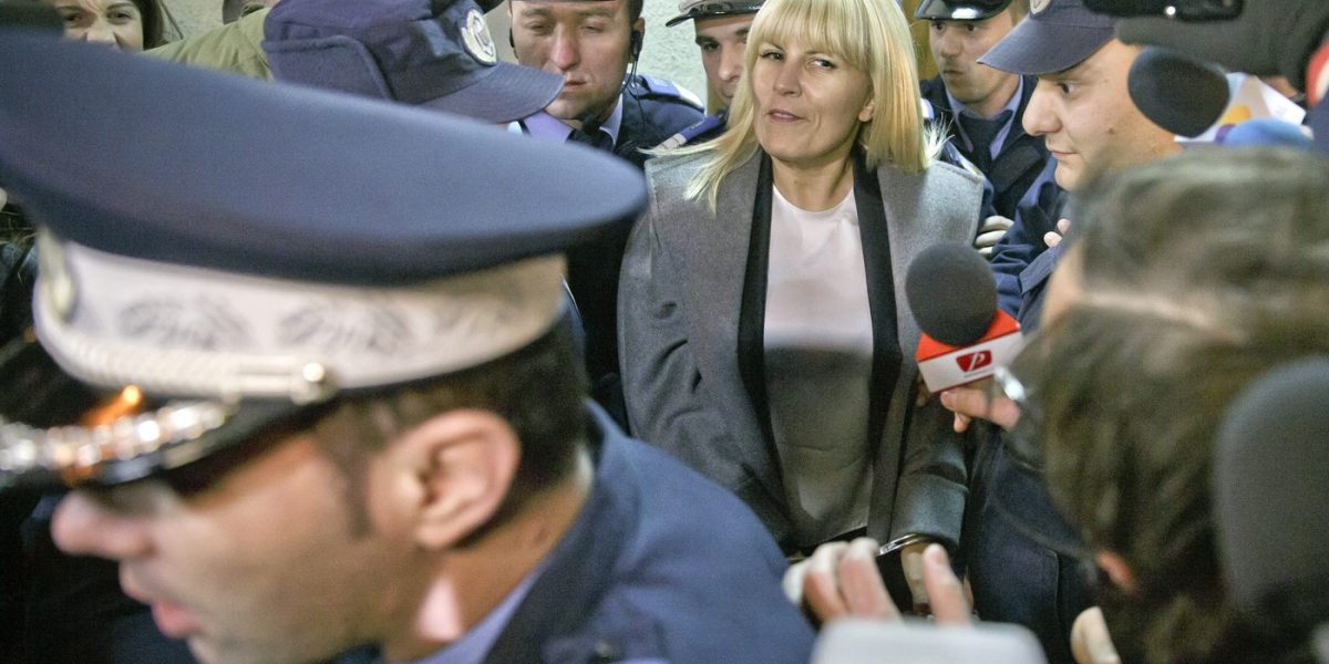 Elena Udrea, o figură marcantă a politicii românești din ultimii zece ani, a făcut recent mărturisiri emoționante despre perioada petrecută în detenție și despre impactul profund pe care această experiență l-a avut asupra vieții sale