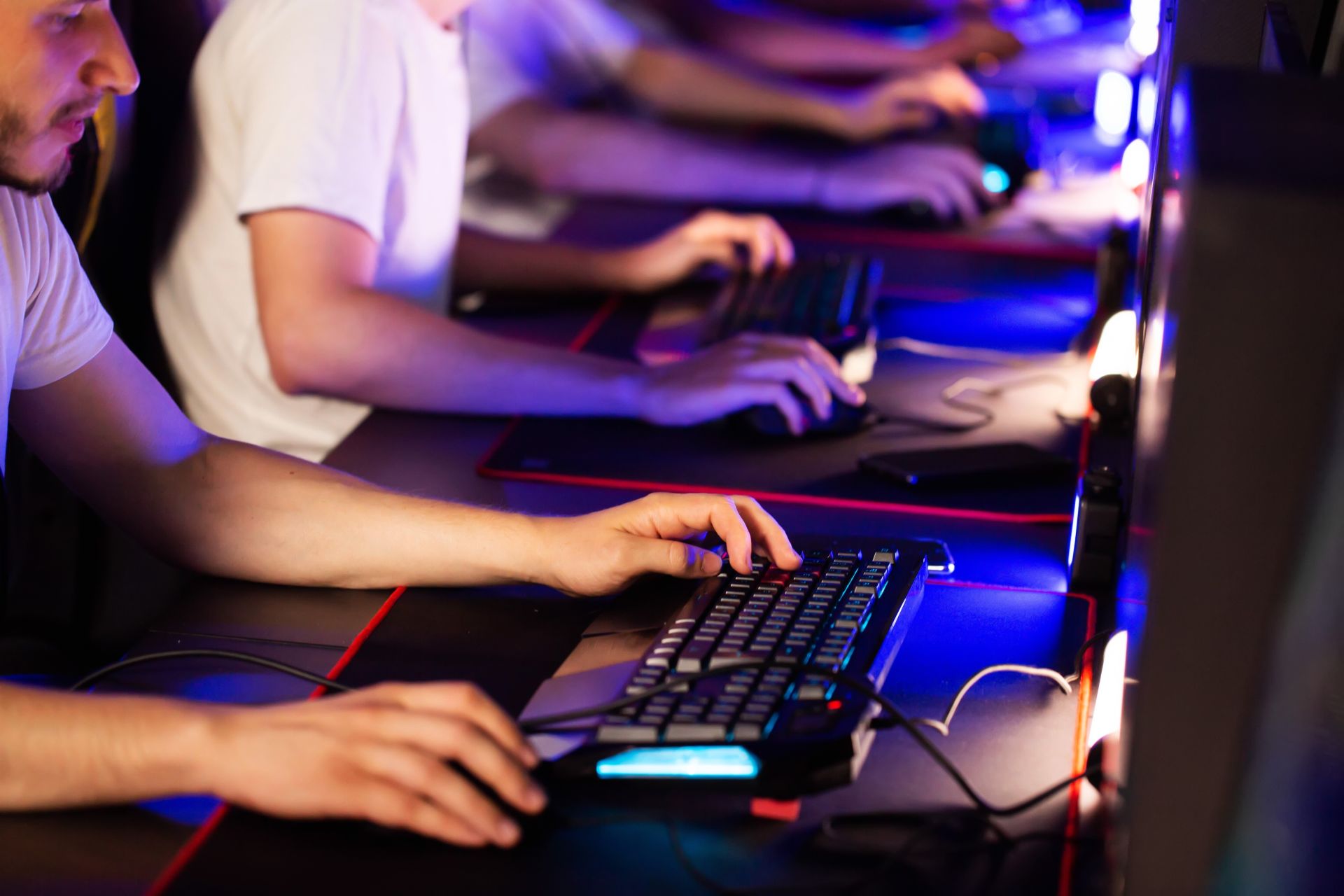 Depresia post-jocuri video devine un subiect tot mai discutat în cercurile științifice, iar ultimele studii oferă o perspectivă profundă asupra acestui fenomen care poate afecta nu doar tineri, ci și adulți