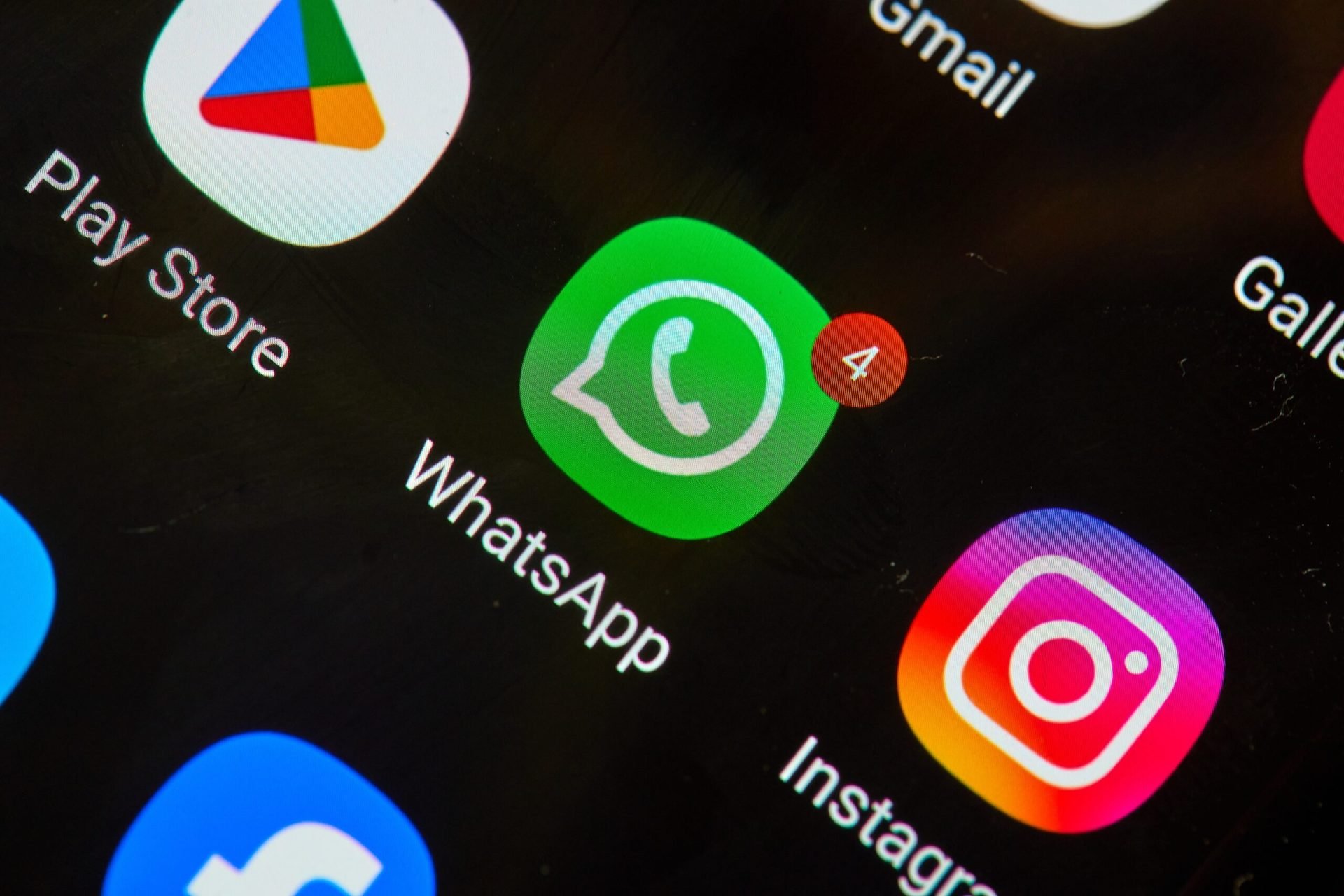 Supermarket olandez recrutează angajați prin WhatsApp