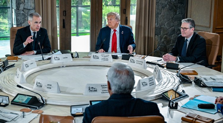 Liderii celor mai influente state occidentale se pregătesc pentru o discuție crucială în contextul escaladării tensiunilor din Golf, un eveniment cu potențial de destabilizare a pieței energetice globale