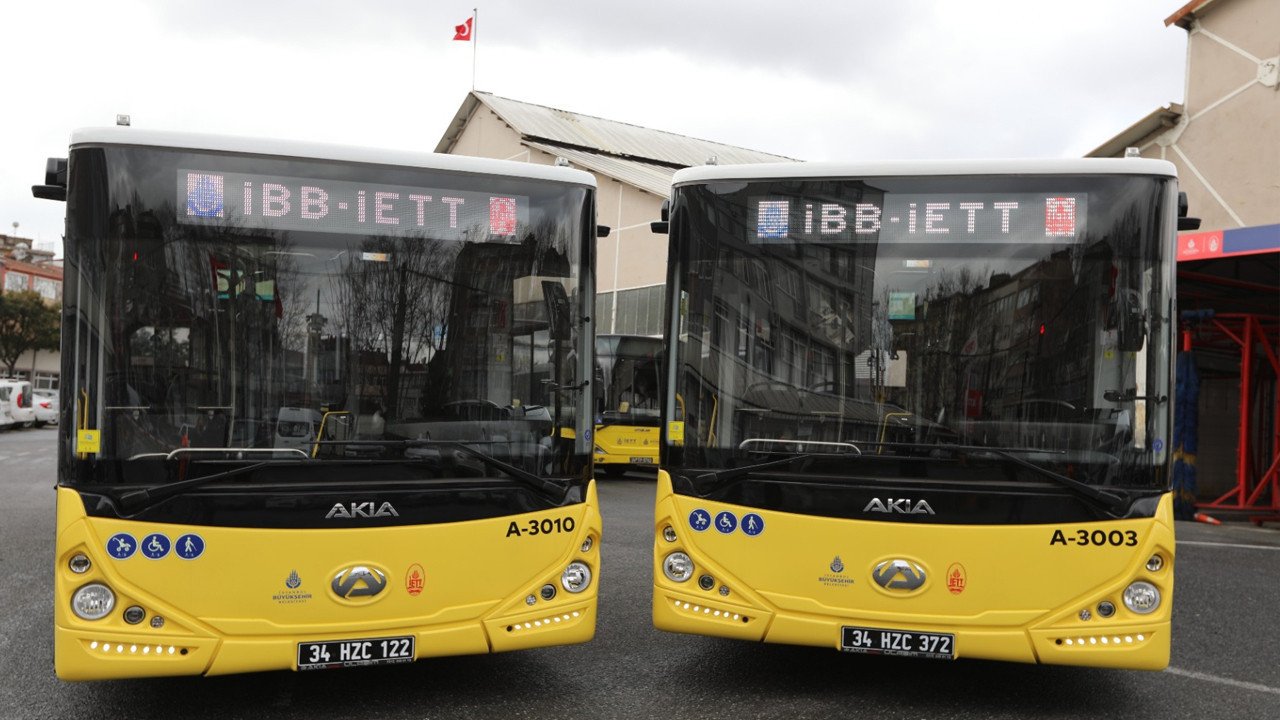 İETT extinde programul de transport pentru meciul Galatasaray – Liverpool Pentru a asigura o circulație mai facilă și rapidă pentru spectatorii prezenți la meciul din această seară dintre Galatasaray și Liverpool, compania de transport public din Istanbul, İETT, a anunțat suplimentarea frecvenței de transport în zona stadionului și în rutele principale de acces