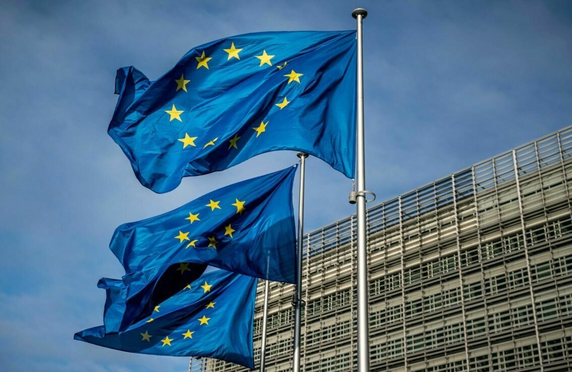 România se pregătește pentru o rețea mai puternică de dialog cu cetățenii europeni, odată cu anunțul reuniunii celor 22 de centre EUROPE DIRECT din țară, programată pentru această joi la Bruxelles