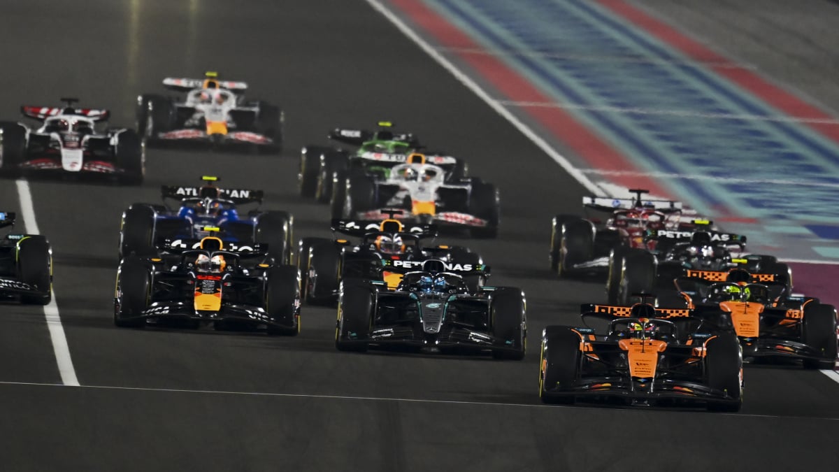 Tutorial gratuit: Cum urmărești F1 2026 live, fără costuri